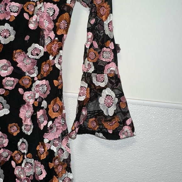French Connection Lace Astrida 3D Embroidered Floral Mod XS Eur Black Size 4 US - Picture 5 of 16
